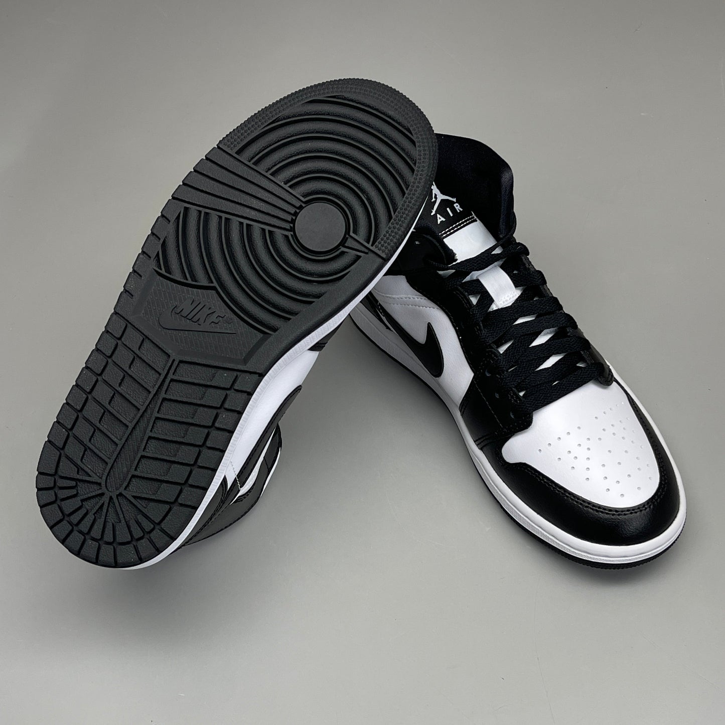 NIKE AIR JORDAN 1 Mid Panda Shoe Women's Sz 6 Black / White DV0991-101 (New)