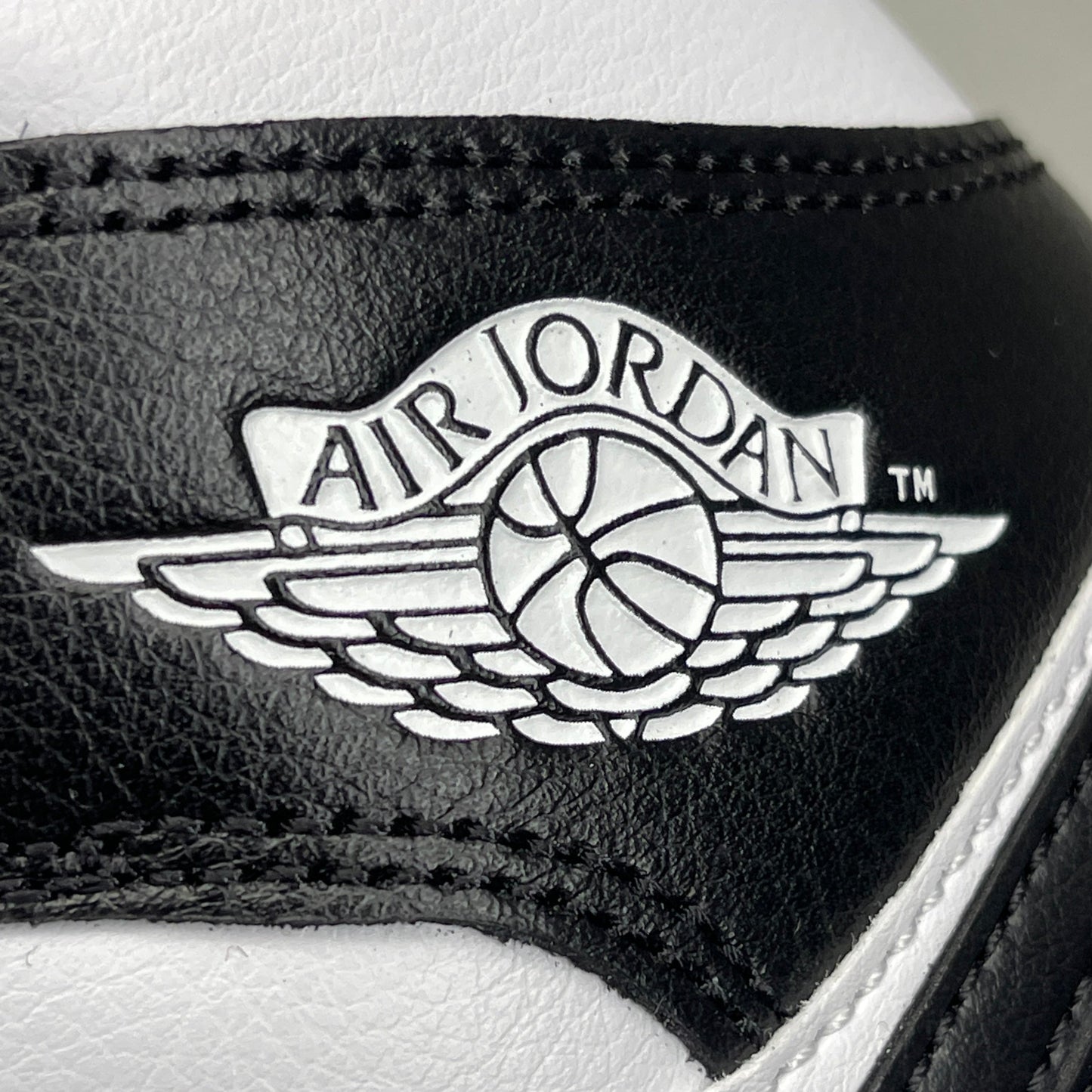 NIKE AIR JORDAN 1 Mid Panda Shoe Women's Sz 6 Black / White DV0991-101 (New)