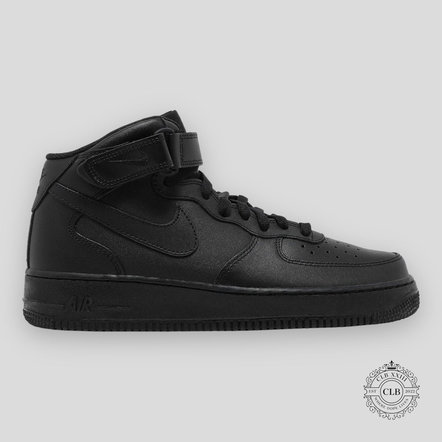 NIKE AIR FORCE 1 MID "TRIPLE BLACK"